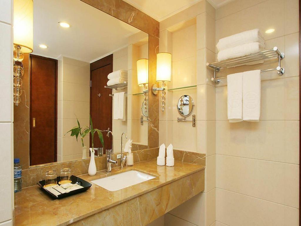 Beijing Hepingli Hotel Esterno foto